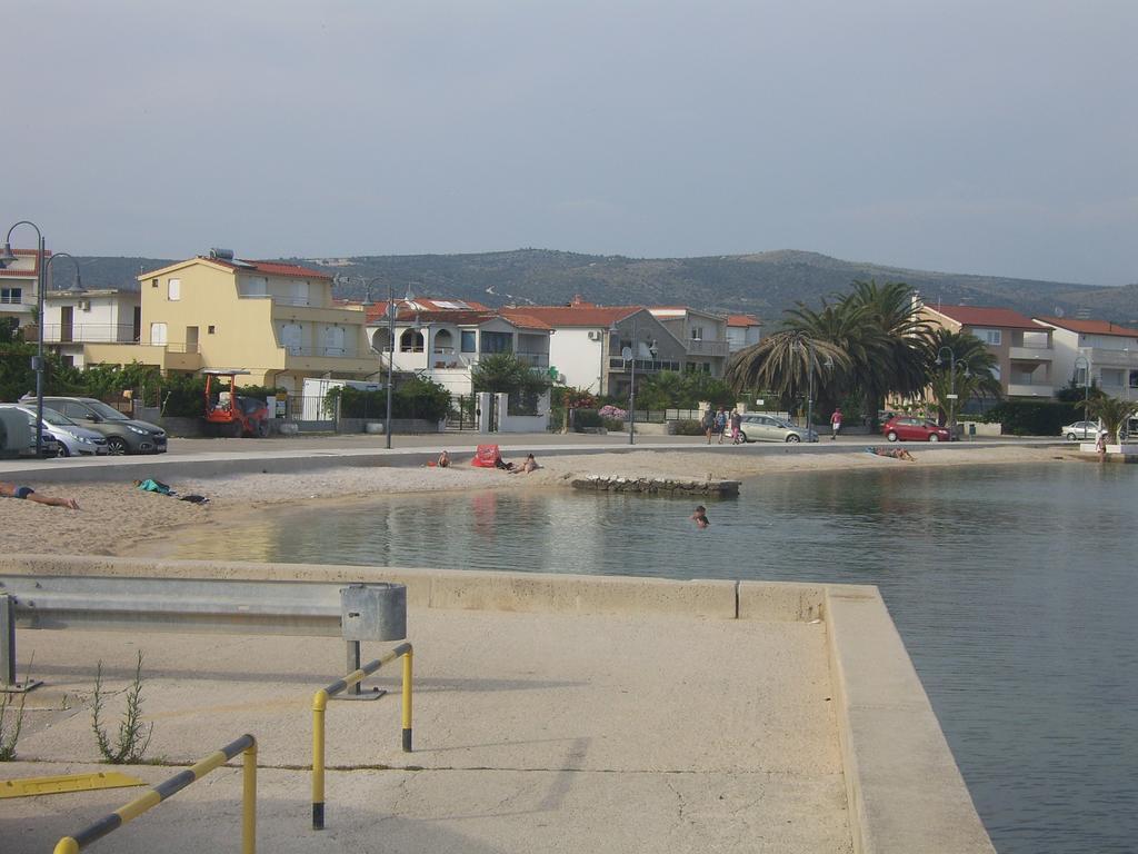 Apartments Villa Erik 로고즈니차 외부 사진