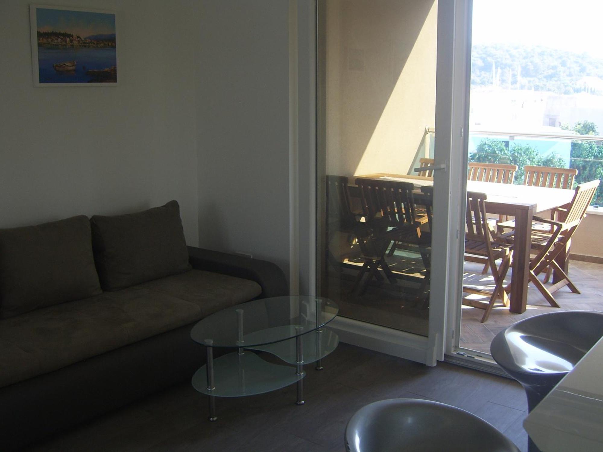 Apartments Villa Erik 로고즈니차 객실 사진